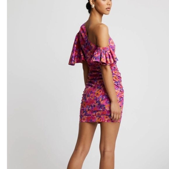 NWT Sofia the Label Willow Ruched One Shoulder Mini Dress - Floral - Size 6 - Picture 5 of 15